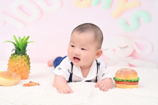 泰州宝宝在妈妈肚子里